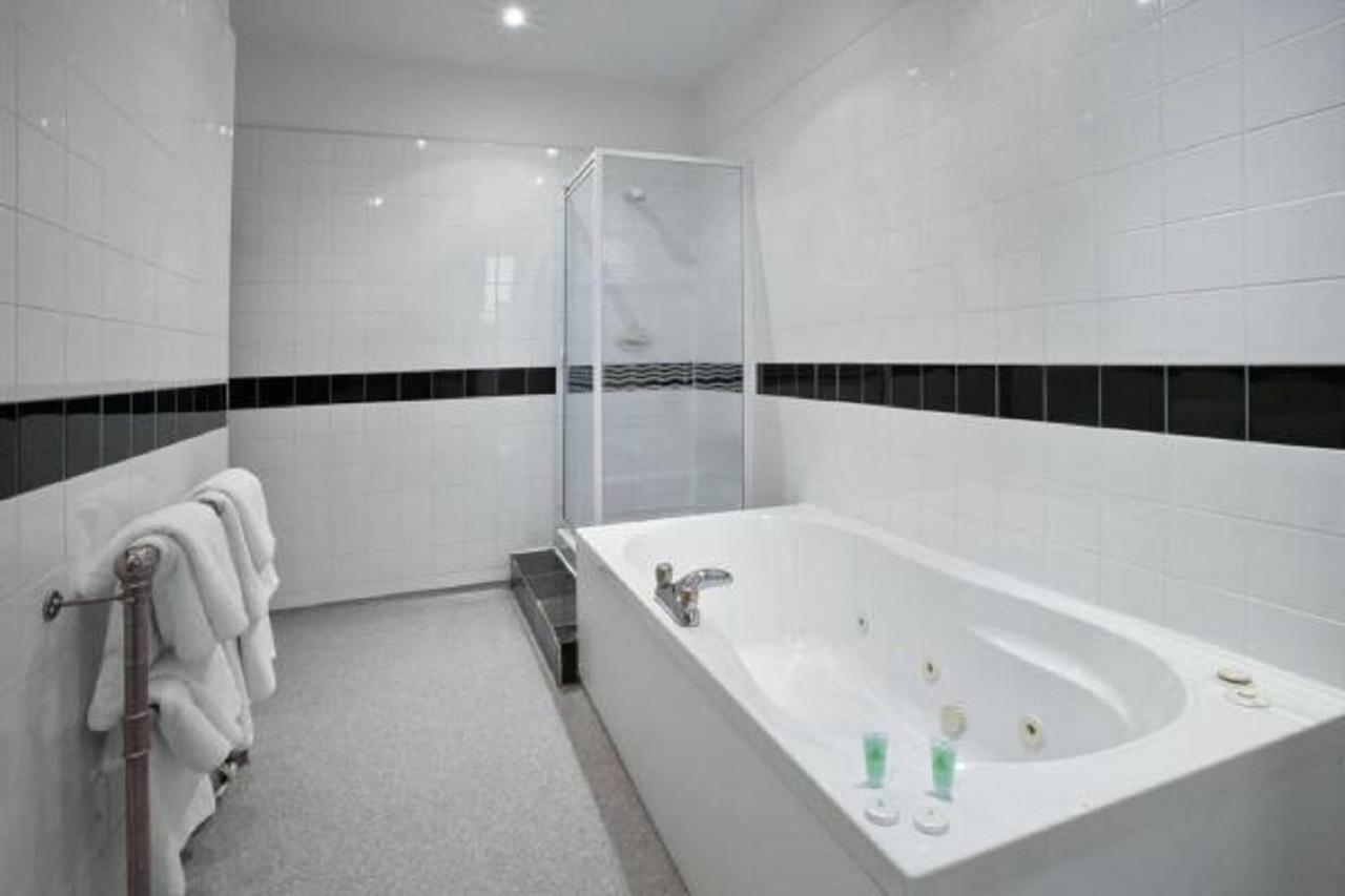 North Stafford Hotel Stoke-on-Trent ภายนอก รูปภาพ